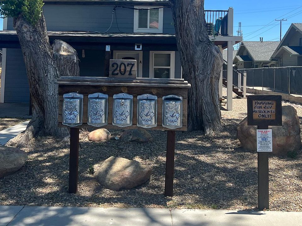 Mailboxes, front of main house