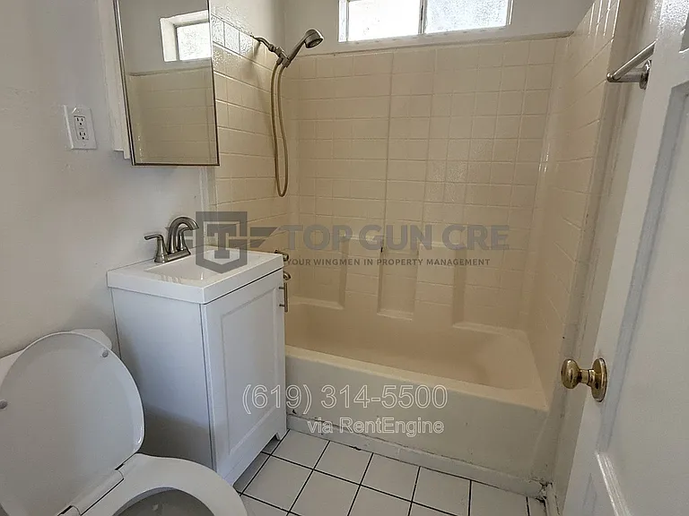 4050-58 N 42nd St #4050 — Photo 10