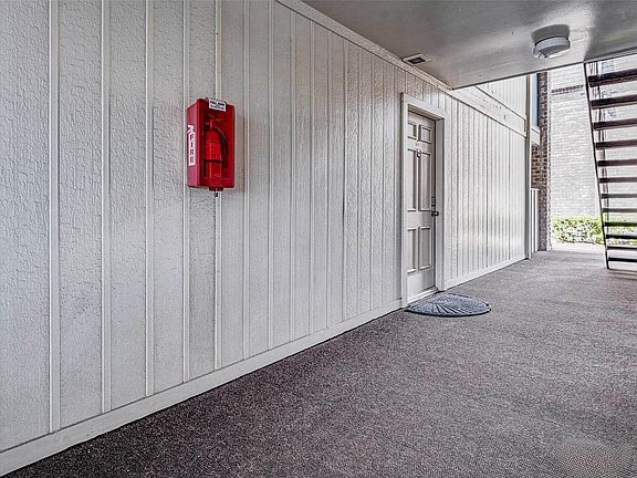 5th image of 7555 Katy Fwy APT 55