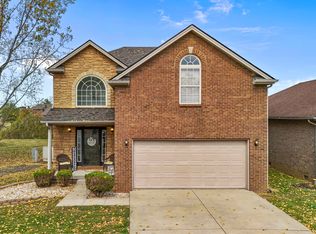 104 Teakwood Ct, Winchester, KY 40391