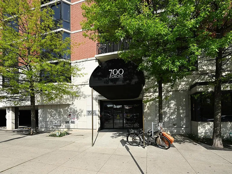 700 Grove St #12J — Photo 16