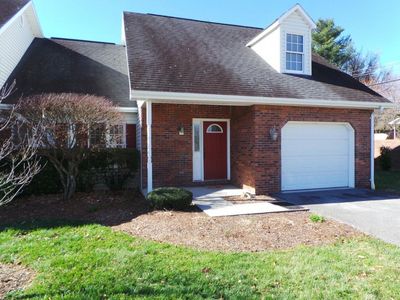 1 Cherokee Ridge Ct, Johnson City, TN, 37604