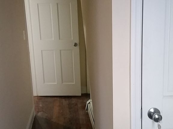 4th image of 8930 129th St