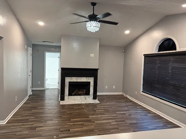 1575 Cedar Hl — Photo 13