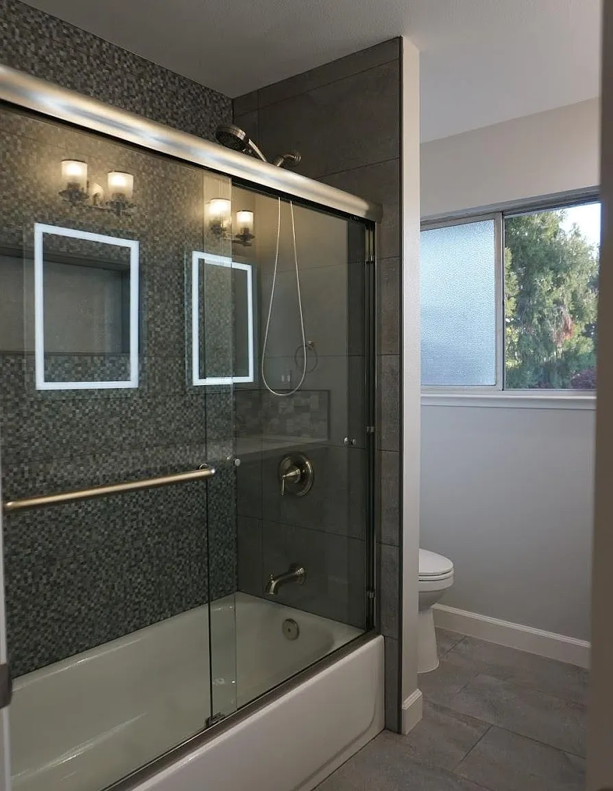 2 bed, 1.5 bath, 1400 sqft, $3,700 — Photo 4