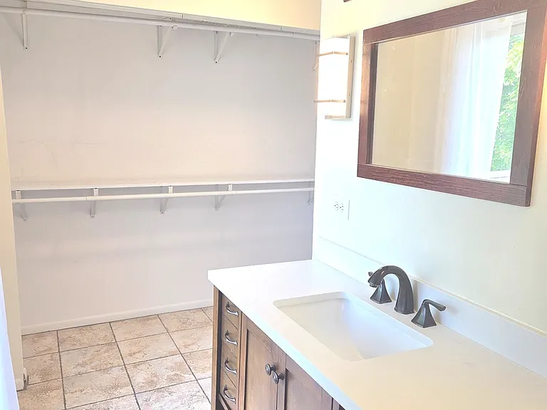 614 Dunham Rd — Photo 11