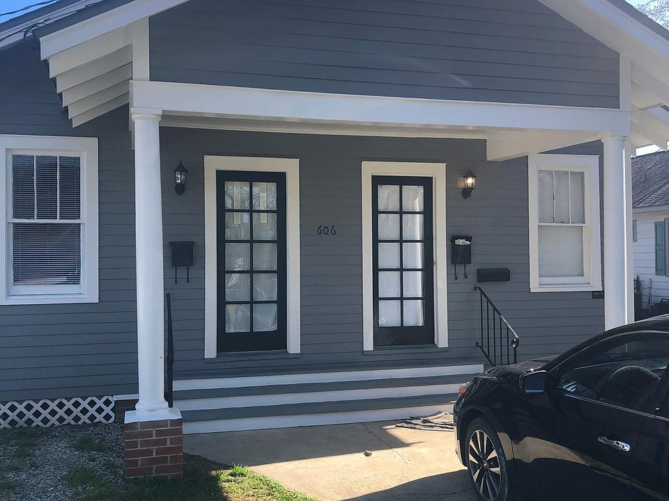 Front Duplex View - Left Door