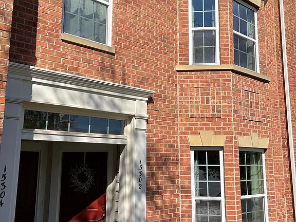 3rd image of 15302 Regents Park Dr #40