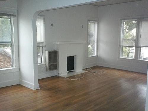 1st image of 1270 N Wilton Pl
