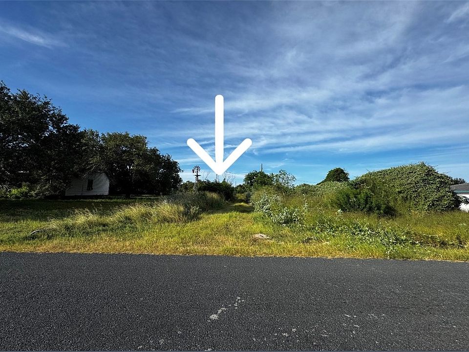 2nd image of 1922-1930 Sunglo Dr