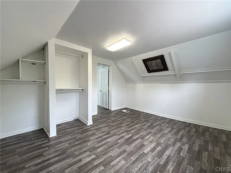 318 W Hoard St — Photo 37