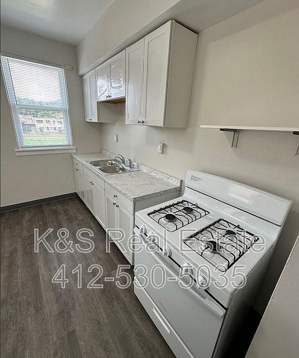 1st image of 527 Marwood Ave