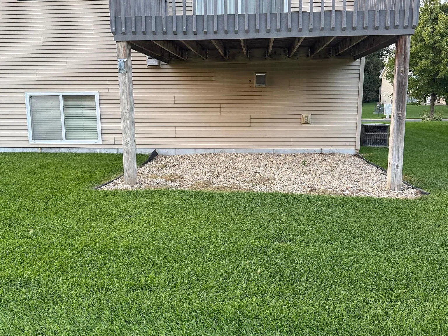3 bed, 2.0 bath, 1954 sqft, $2,500 — Photo 4
