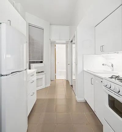 3rd image of 512 E 83rd St APT 3B
