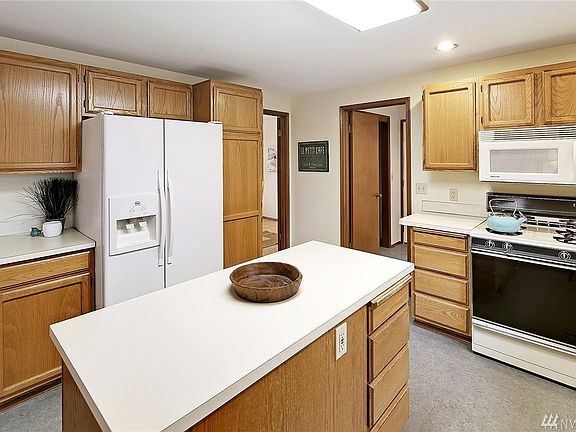 5th image of 9720 116th Ave NE
