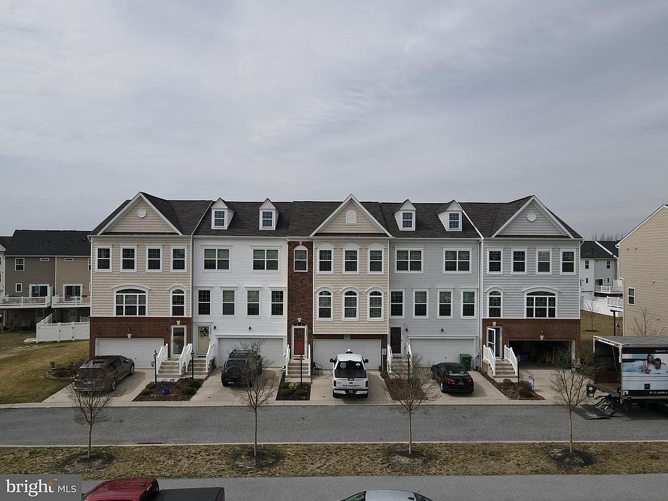 1st image of 29837 Plantation Lakes Blvd