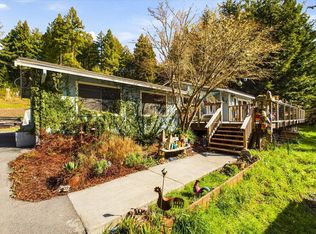 149 Hilltop Ln, Arcata, CA 95519