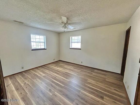 4th image of 2925 W 16th St