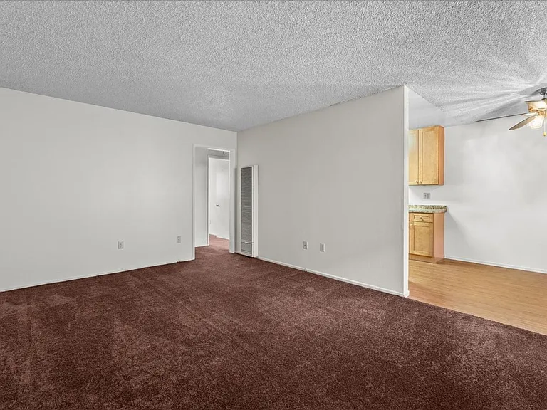 Casa Granada Apartments — Photo 12