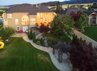 403 17th Ave SW, Altoona, IA 50009