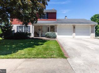 901 Cypress St, Chambersburg, PA 17201