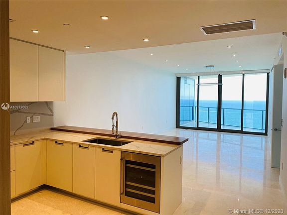 3rd image of 15701 Collins Ave Unit 2803