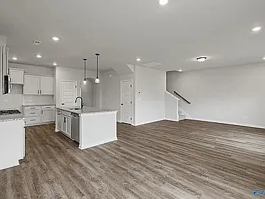 113 Striker Ln — Photo 6