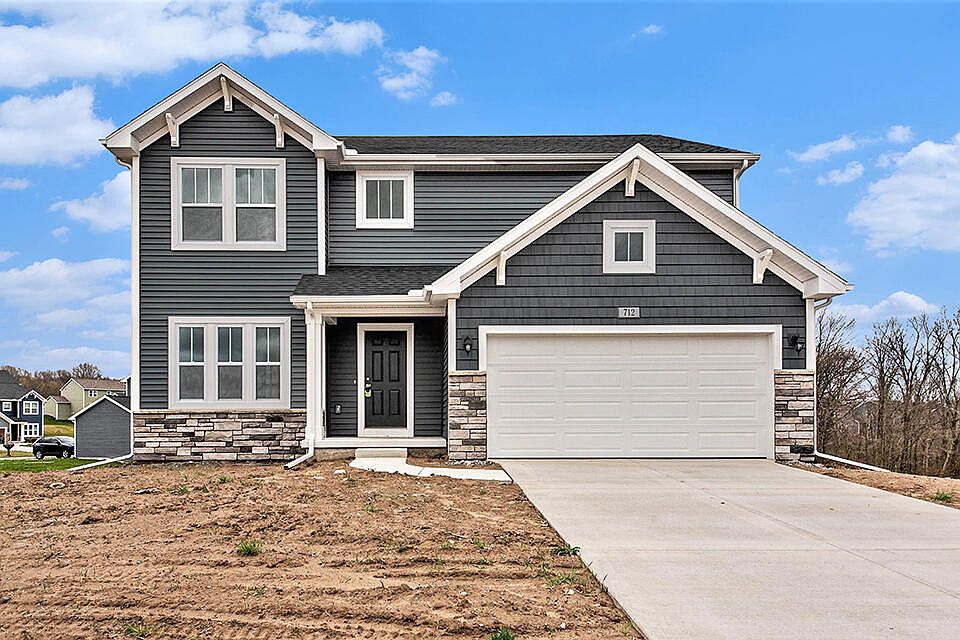 1st image of 712 Petoskey Stone Dr