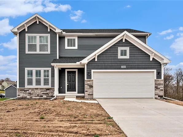 712 Petoskey Stone Dr, Byron Center, MI 49315