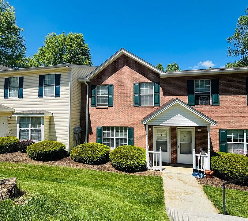 1st image of 402 Laurence Ln