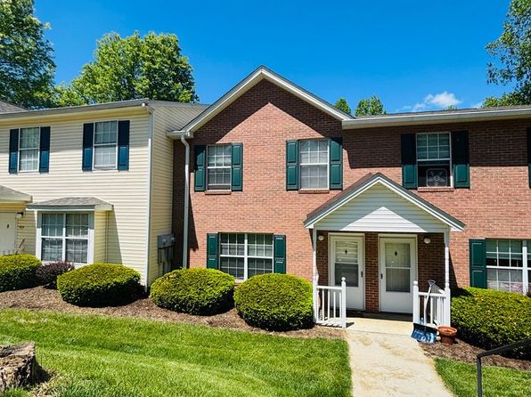 402 Laurence Ln