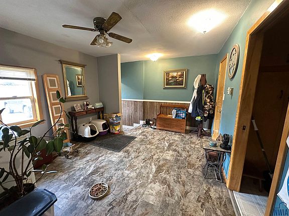 2nd image of 455 4th Ave