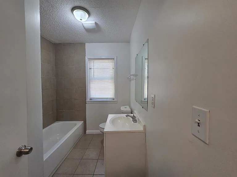 1495 Alta Vista Ave — Photo 9