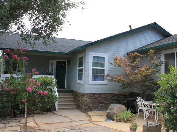 5939 Davidson Ct, Valley Springs, CA 95252