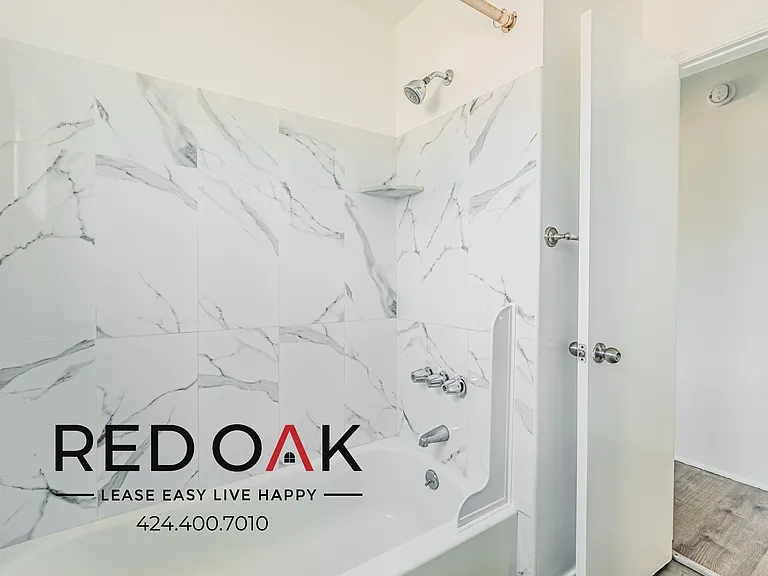 111 W Del Amo Blvd #6 — Photo 19