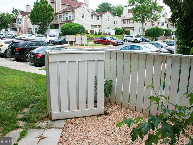 11325 Halethorpe Ter #207 — Photo 24