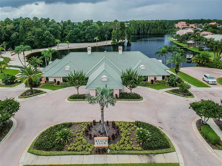11027 Tahiti Isle Ln — Photo 77