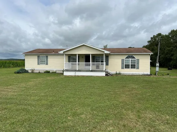 1272 Saint Charles Rd, New Bethlehem, PA 16242