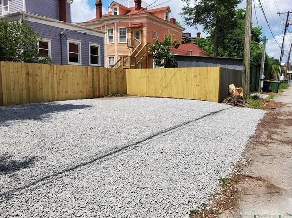 118 E 31st St, Savannah, GA 31401