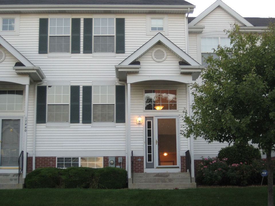 1st image of 17438 S Sauk Dr
