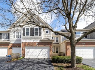 1353 Danada Ct, Naperville, IL 60563