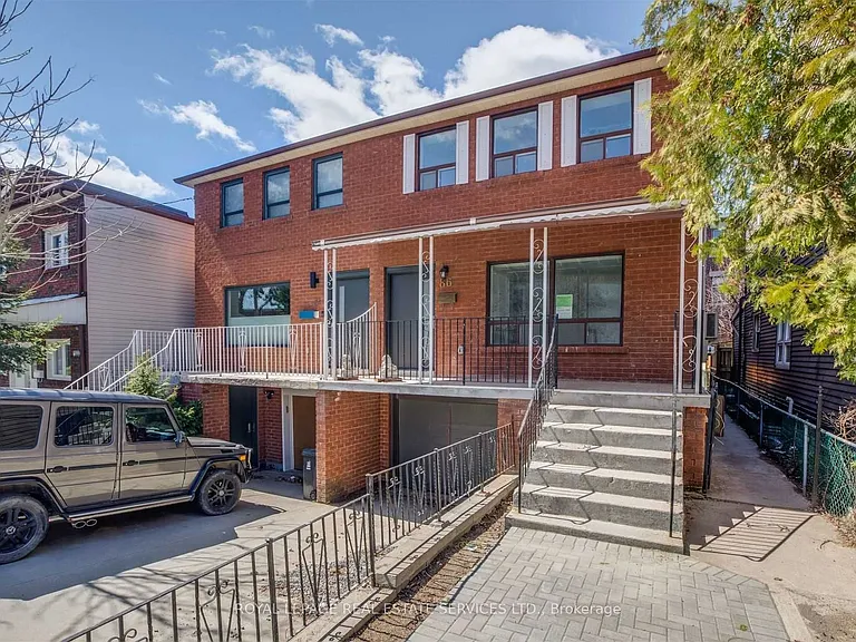 86 Givins St #UPPER — Photo 23
