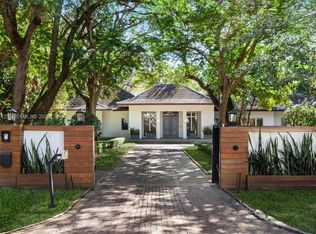 Cleveland Park, Miami, FL 33133