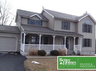 907 Thornberry Ct, East Stroudsburg, PA