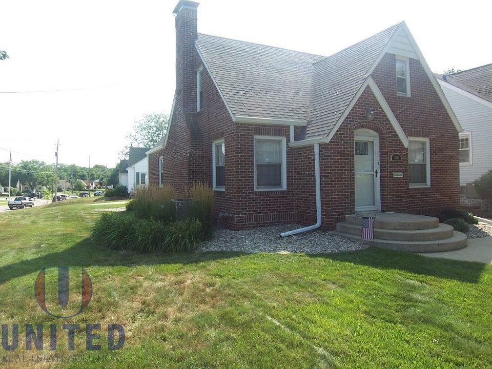 1st image of 3110 Valley Dr