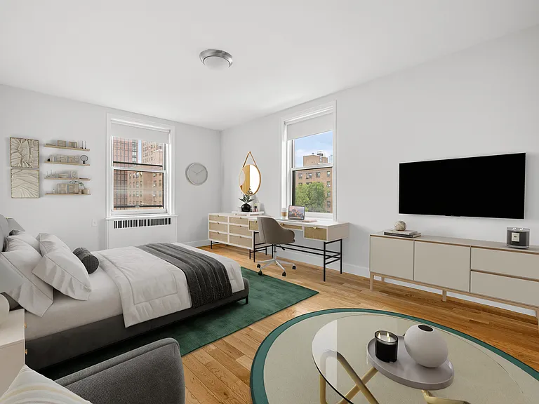 364 W 18th St #4N — Photo 1