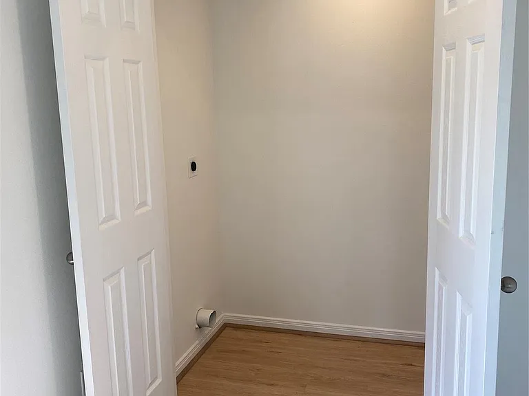 3722 Putnam Dr #A — Photo 17