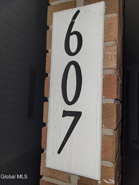 4th image of 607 Nott Street
