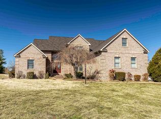 1 Quail Dr, Herrin, IL 62948