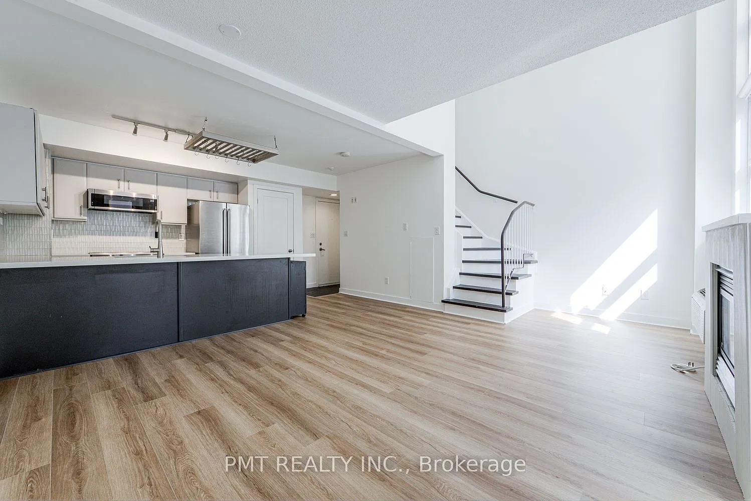 2 bed, $2,950 — Photo 3